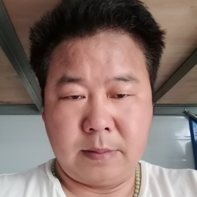 黛儿高兴的照片