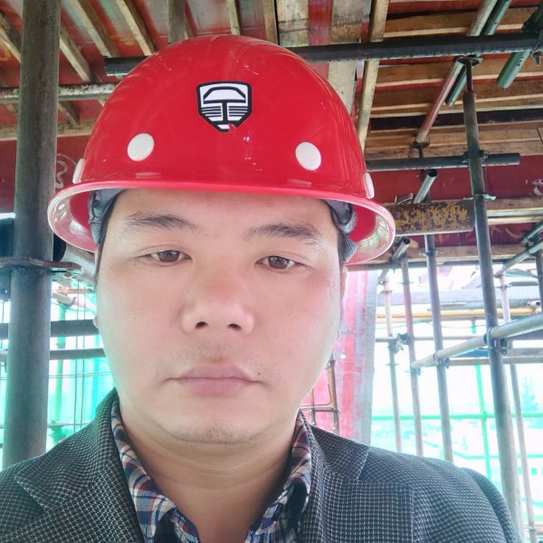 阵雨后的彩虹的照片