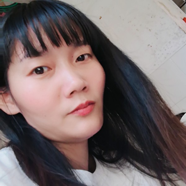 阳光的你心存感善的照片