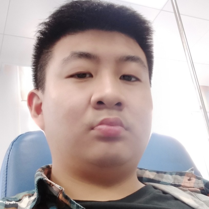 沉默百褶裙的照片