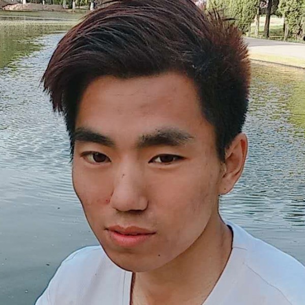 叶寻的照片