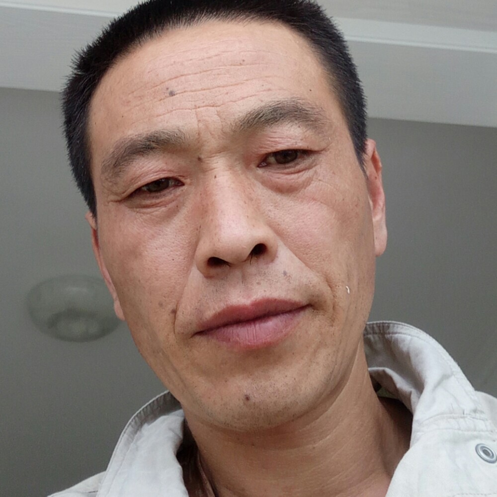 初妆向痴情的照片