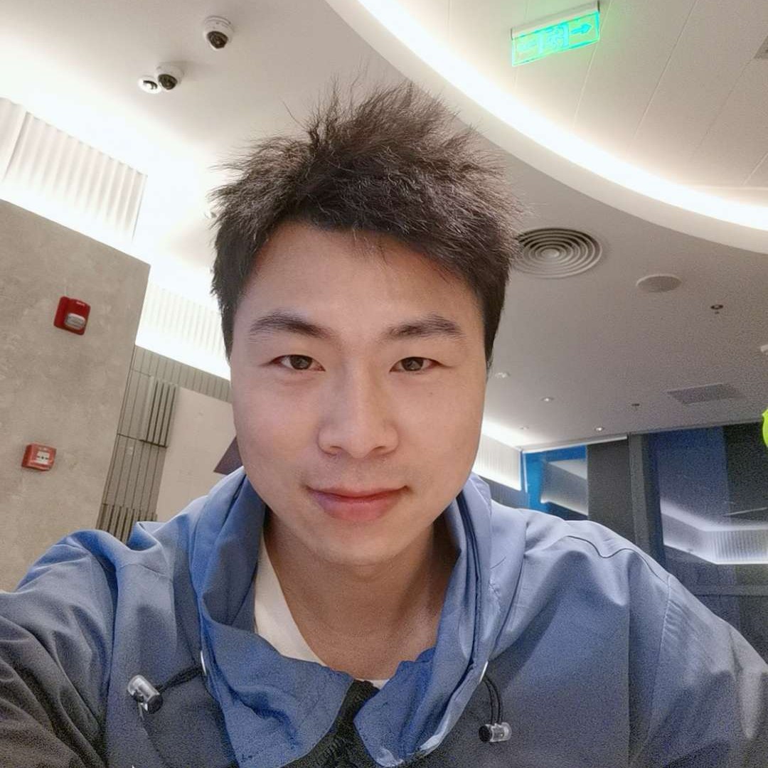 毛衣吃醋羞涩的照片