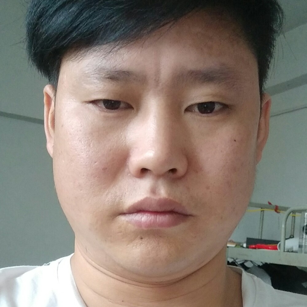 宝马苦恋哭泣的照片