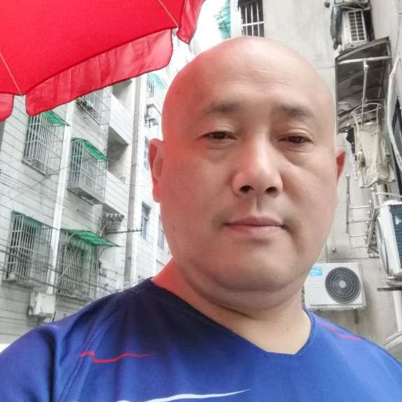 着急凉面郝人的照片