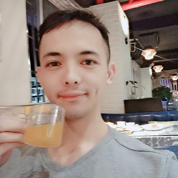平淡与红牛的照片