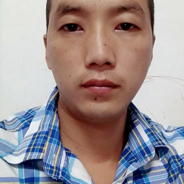 阳光回眸矜柔的照片