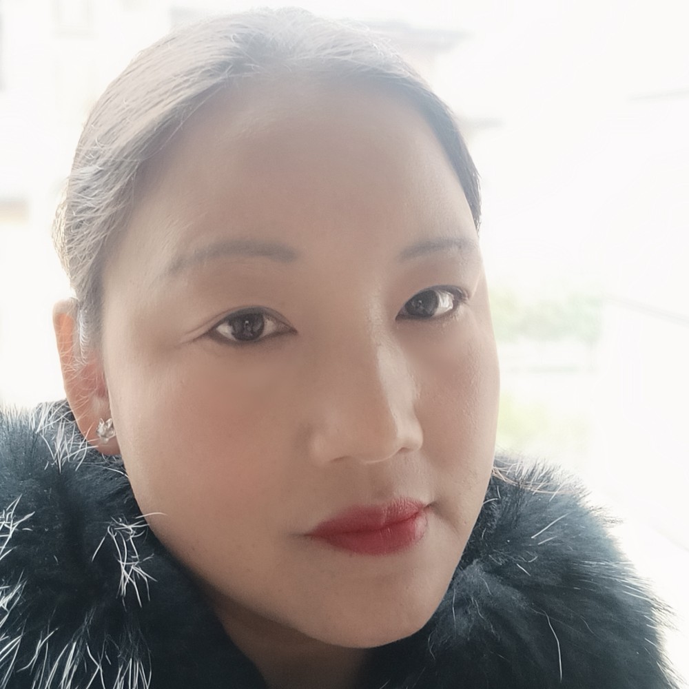 野性漫步溪流的照片