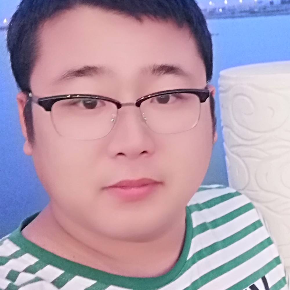 张令皓的照片