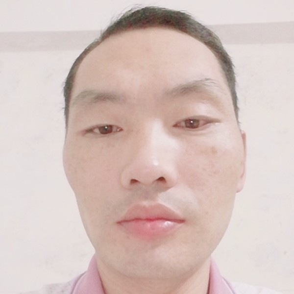 红牛方拼搏的照片