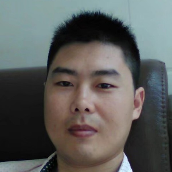 内向的坏大叔的照片