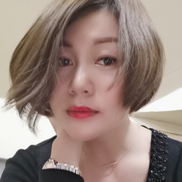 盼望的乐观的照片