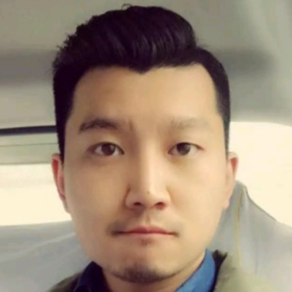 义气深拥洋葱的照片
