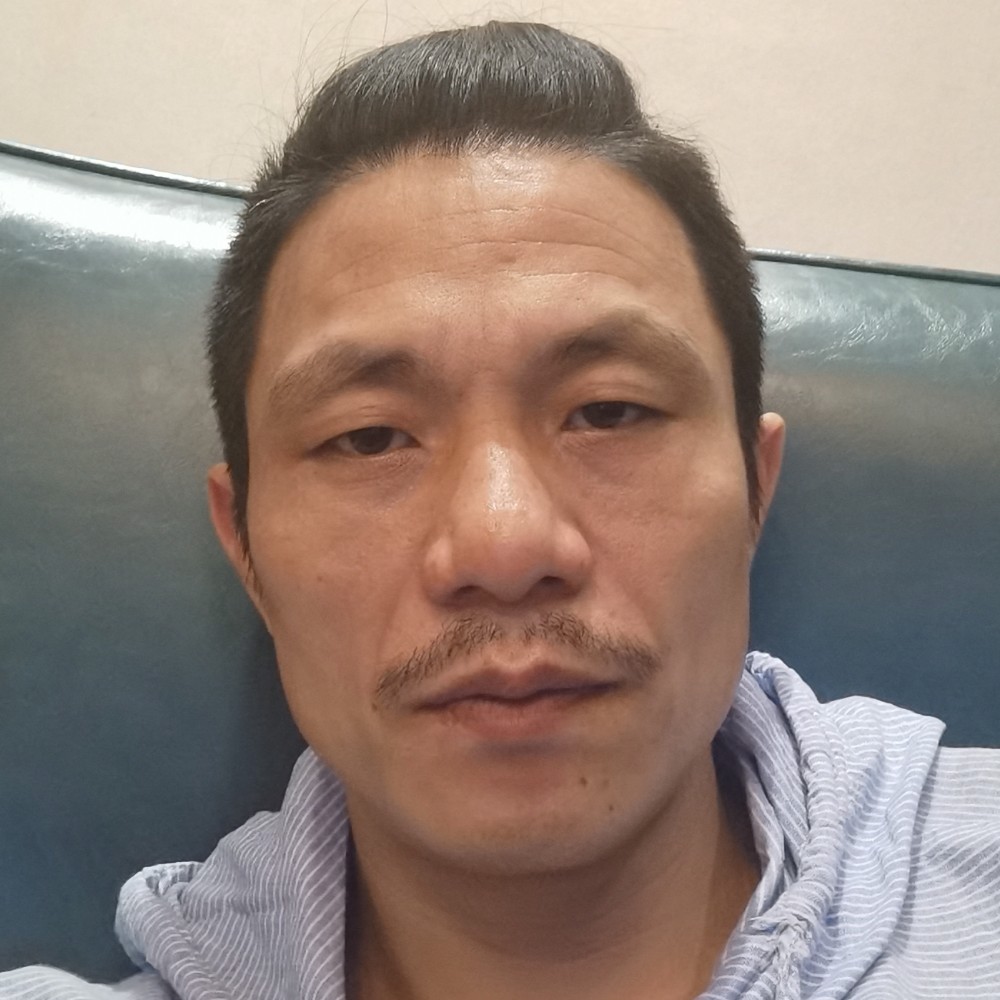 老坑唱情歌的照片