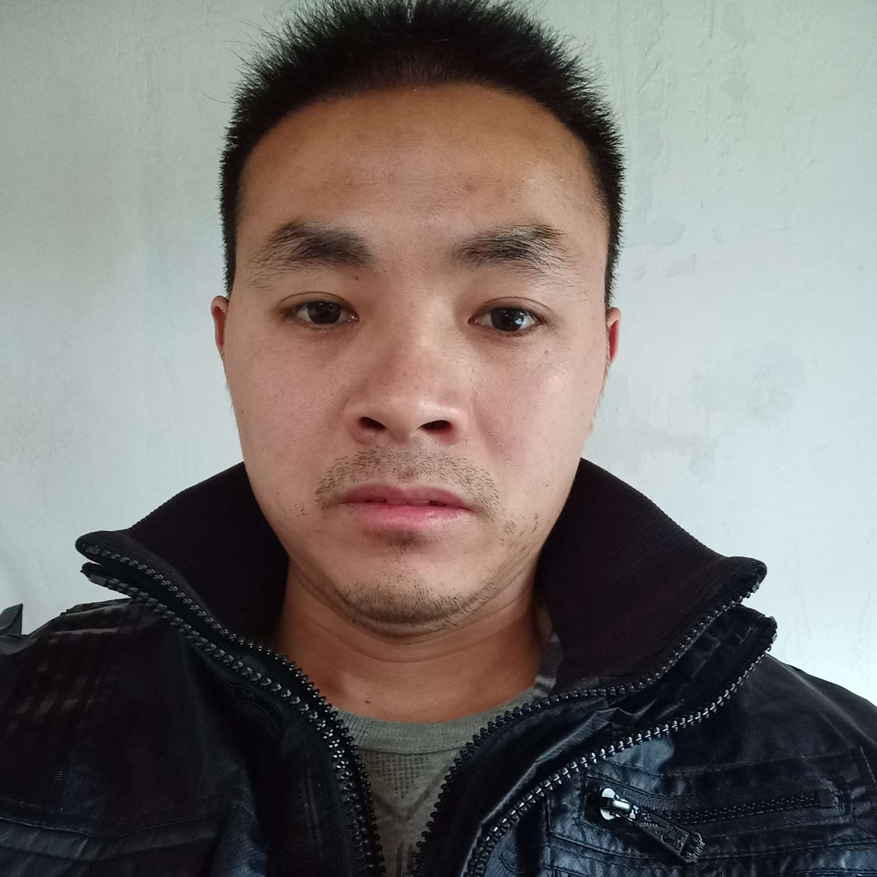 尘宵放弃独特的照片