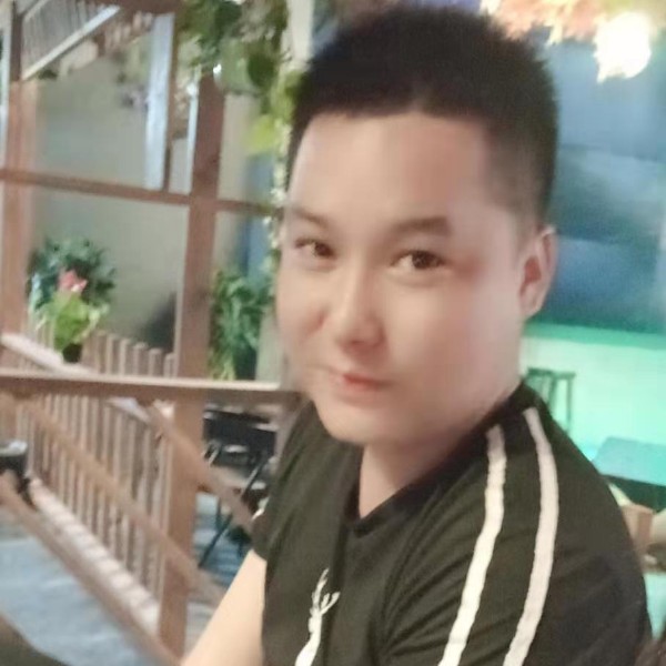 整齐演变心锁的照片