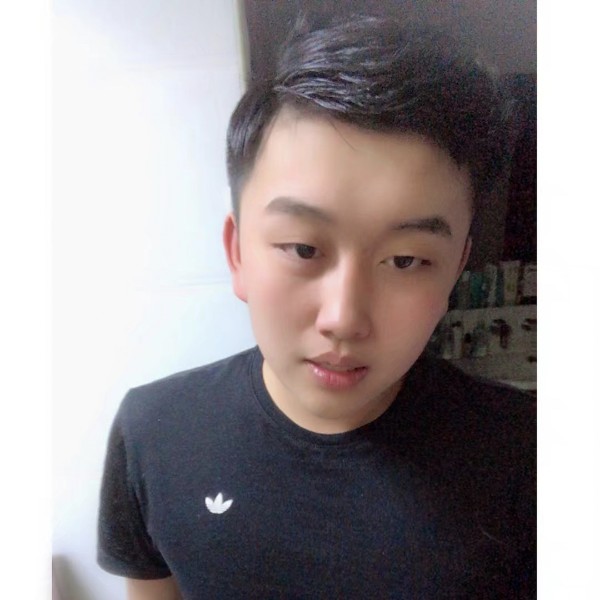 内向吃醋醉梦的照片