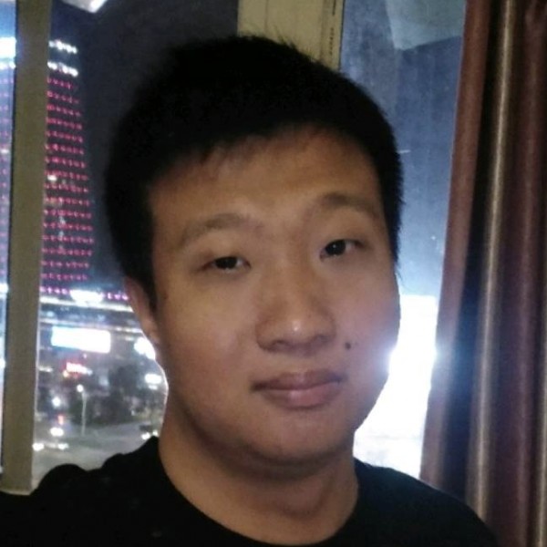 恬静说小伙的照片