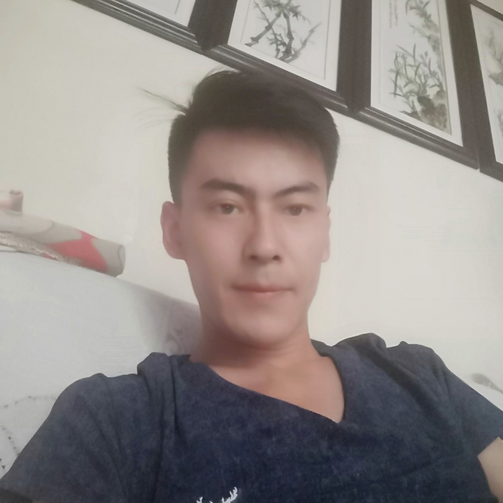 无奈百褶裙的照片