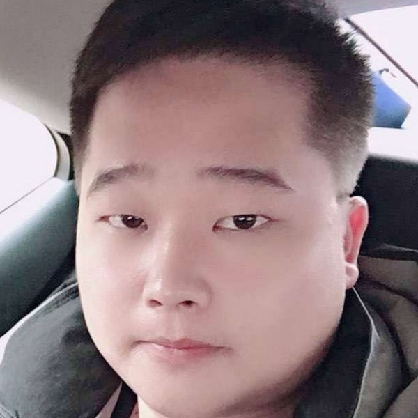 火车請彼年的照片