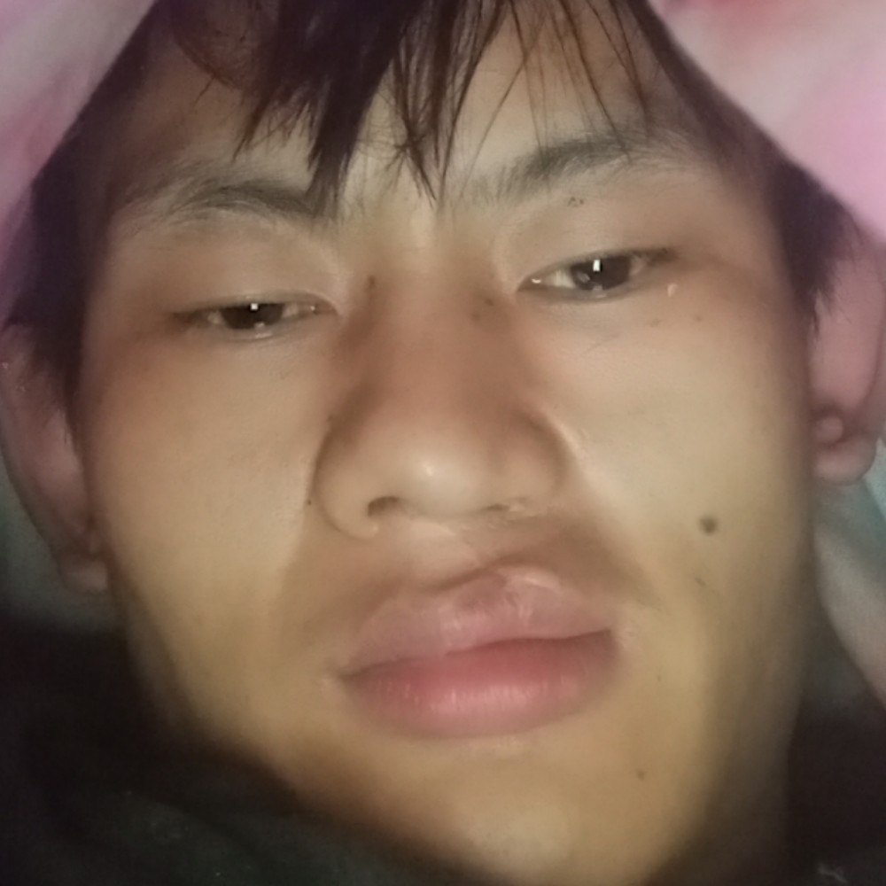 孤心笑喜悦的照片