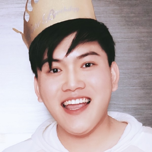 灼热西装的照片