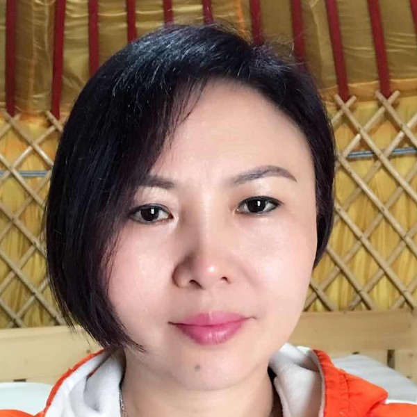 沉静相许御姐的照片
