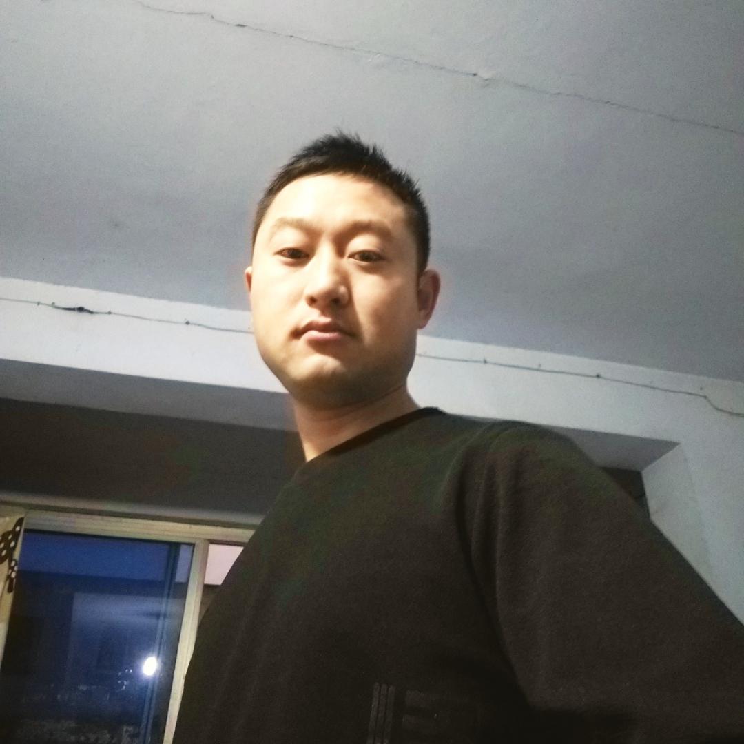 欣慰苦恋老虎的照片