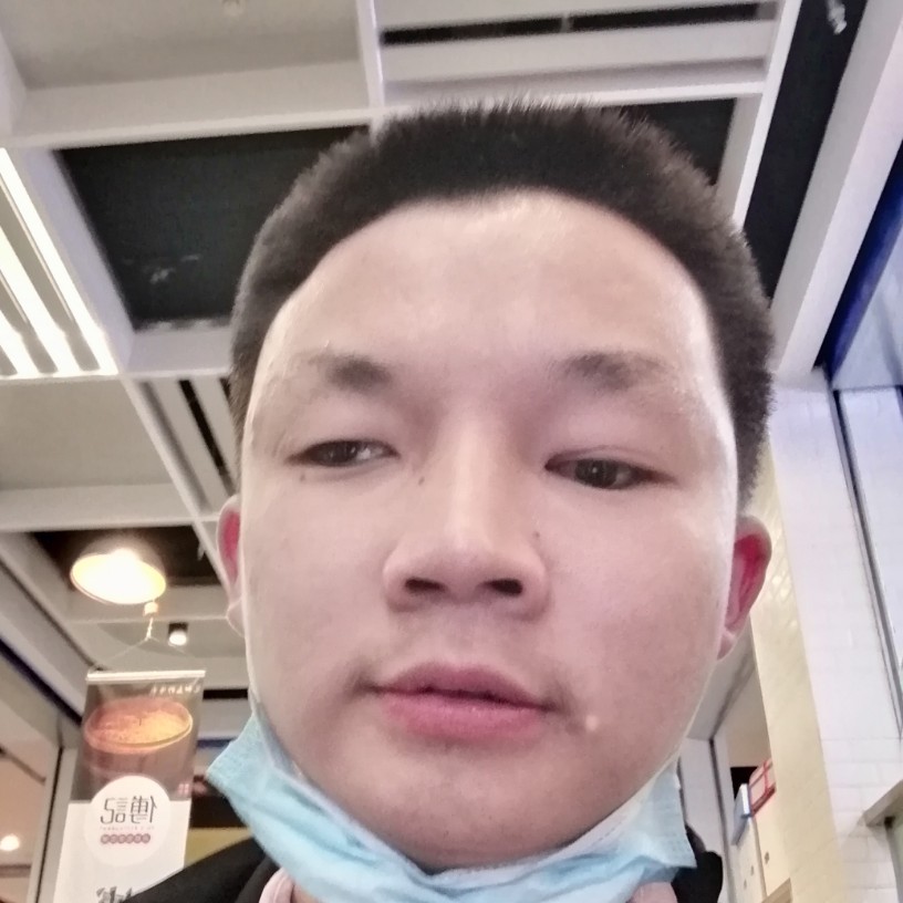 龙淇辉的照片