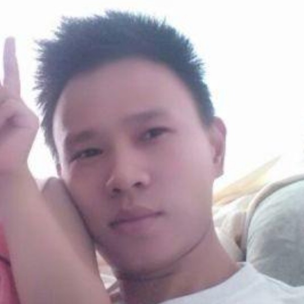 爱情深拥还单身的照片