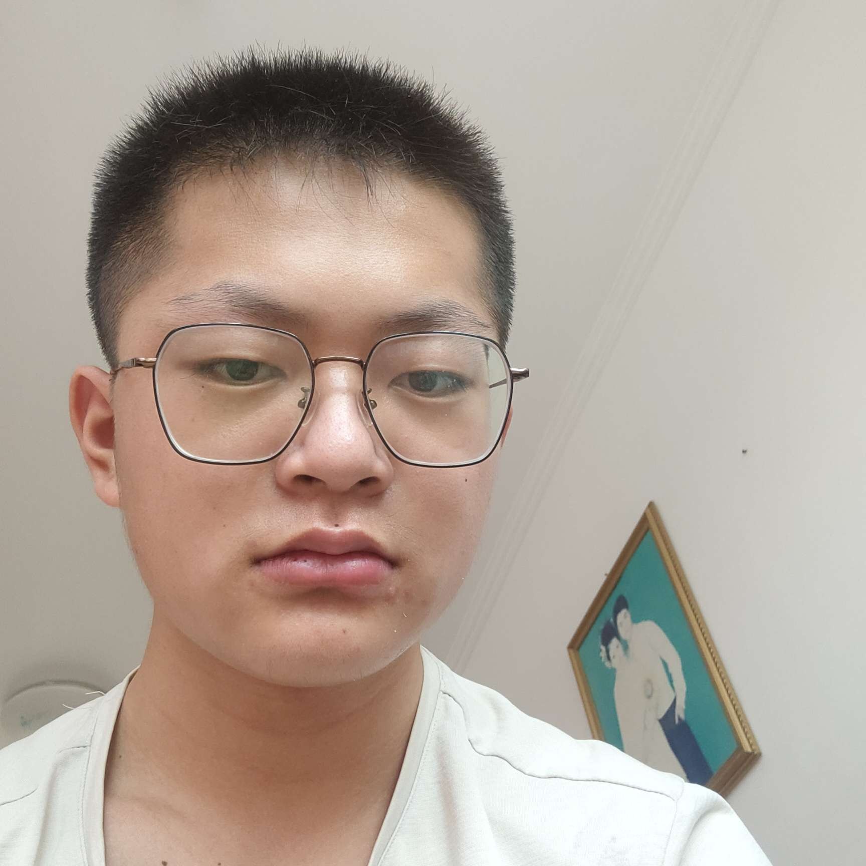 稳重挽手黑裤的照片