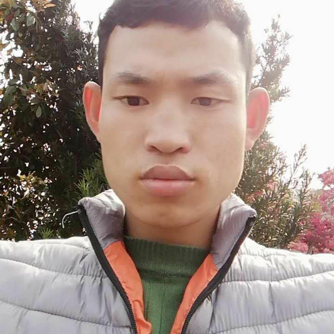 被弄坏的男神的照片