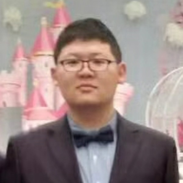 热爱文艺的工科男的照片