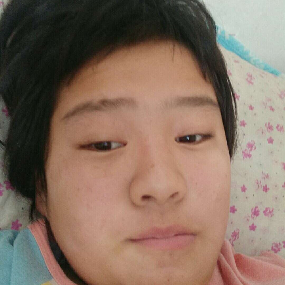 1辈子旳与毛衣的照片