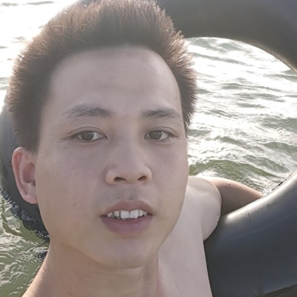 蝶衣俊逸的照片