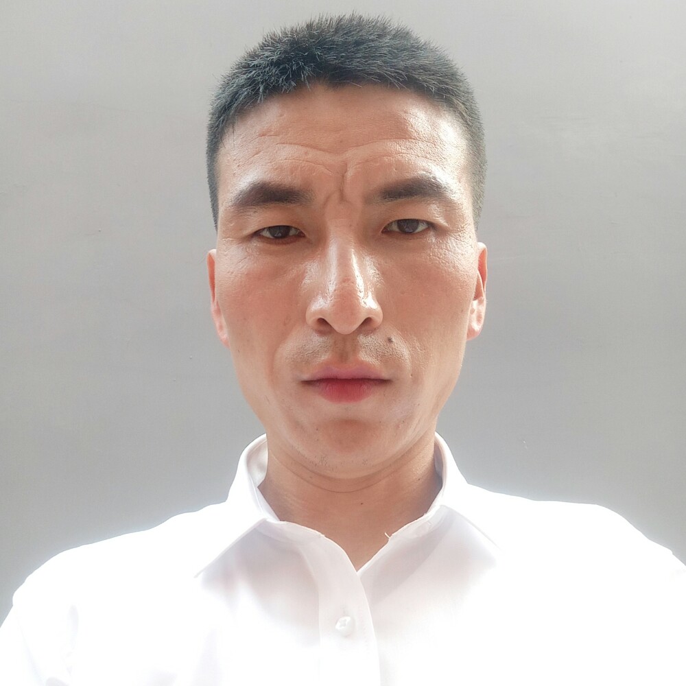 兮颜彼年的照片