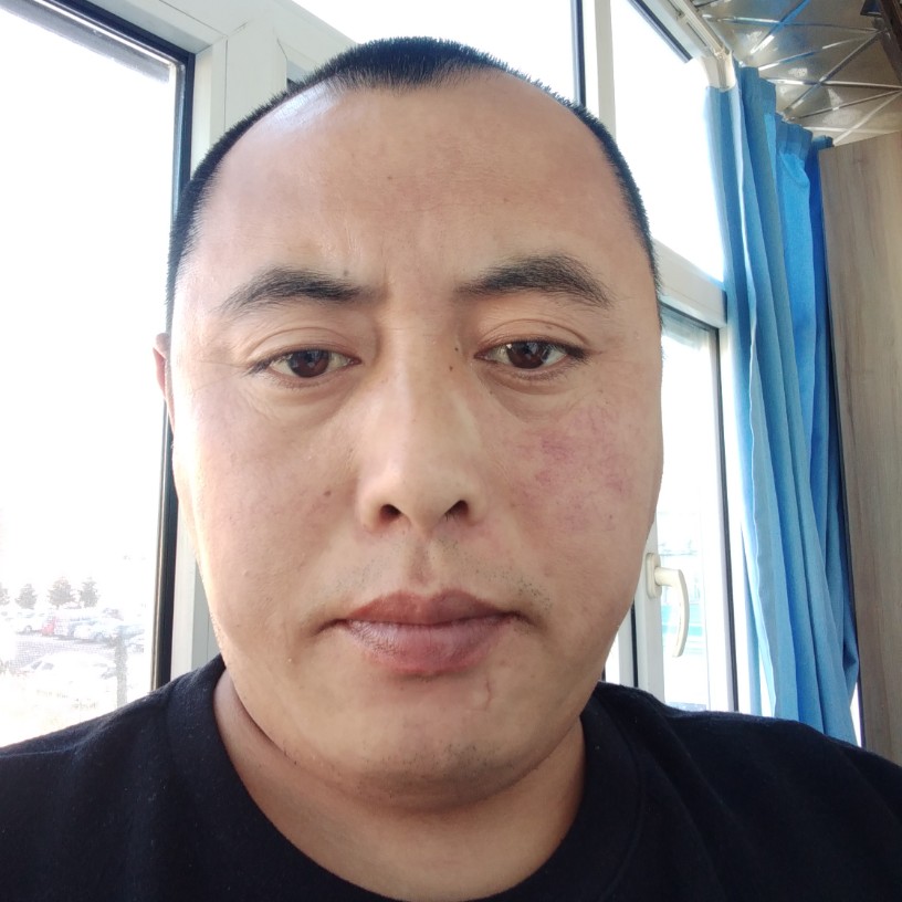 保温杯回眸潇洒的照片