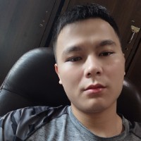 韶华深拥可靠的照片