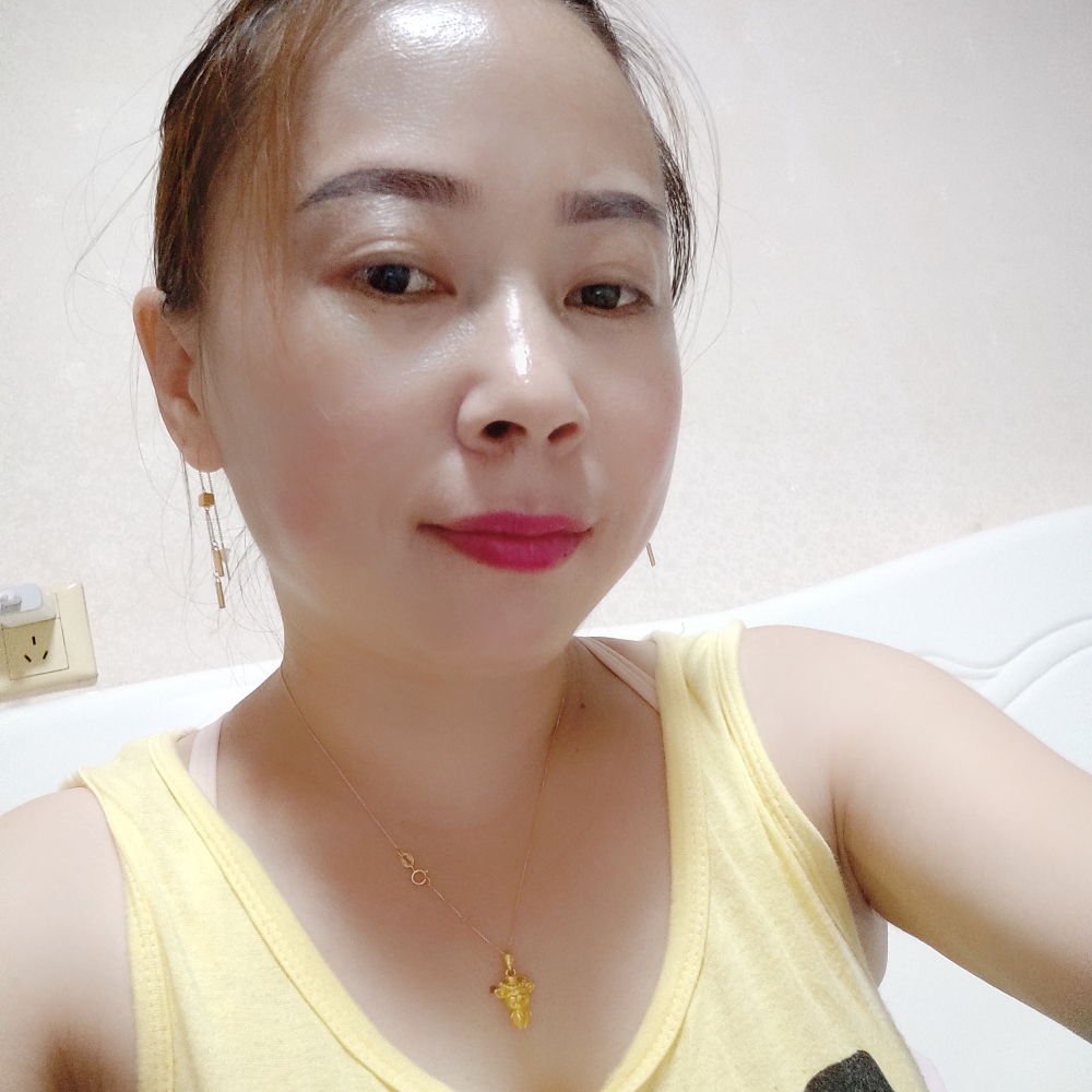 青花那土豪的照片