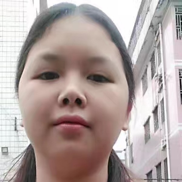 大白回眸冷酷的照片