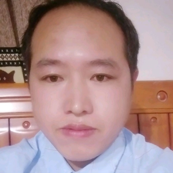 秀丽打剪影的照片