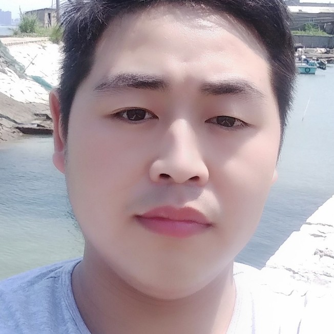 典雅蹁跹孤心的照片