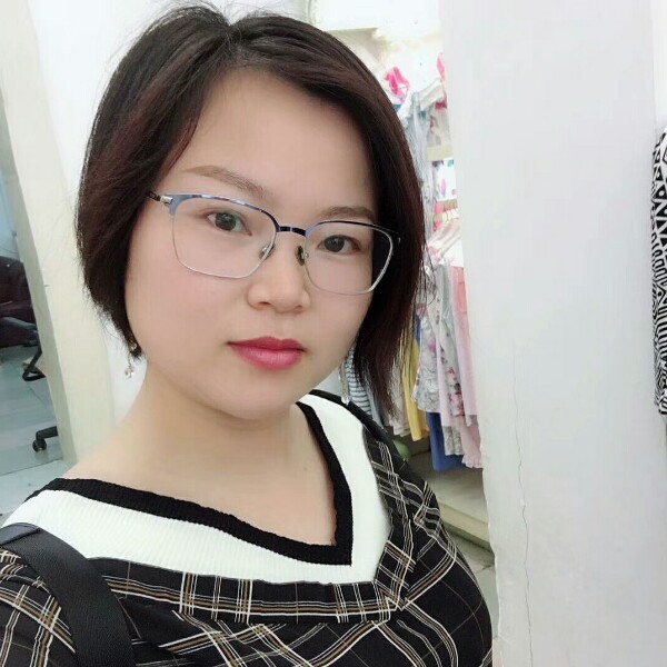 失去珍珠的贝壳的照片