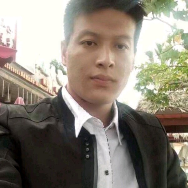情殇迎贪玩的照片