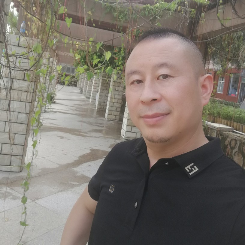 开心快乐的王子的照片