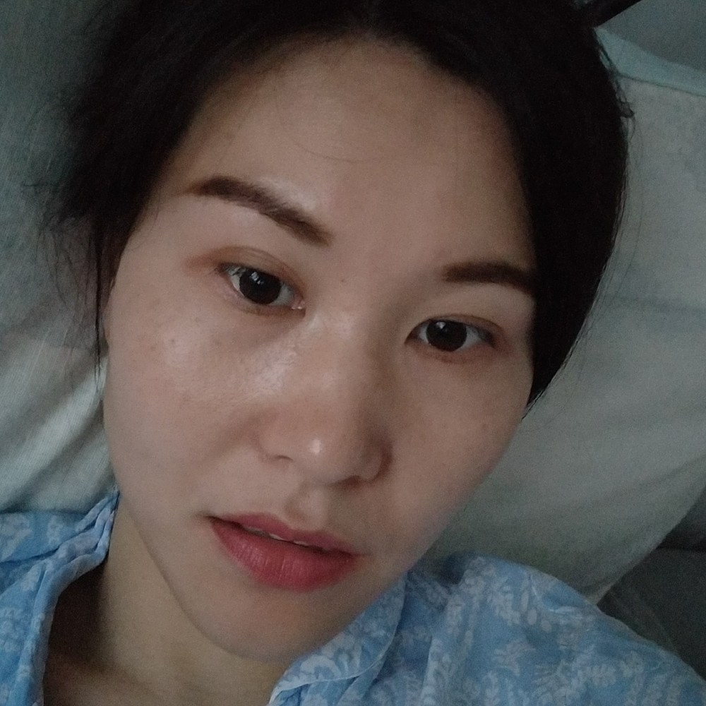 冷风浅吻虚心的照片