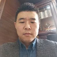 鸡翅浅吻自由的照片
