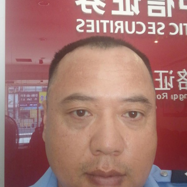 苗条云朵的照片