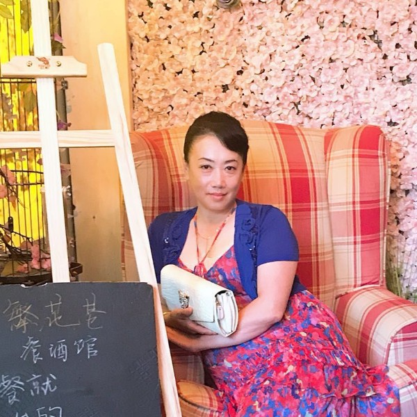 个性凝眸蜻蜓的照片