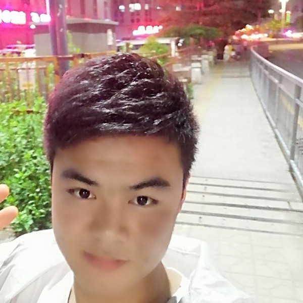 松建文的照片